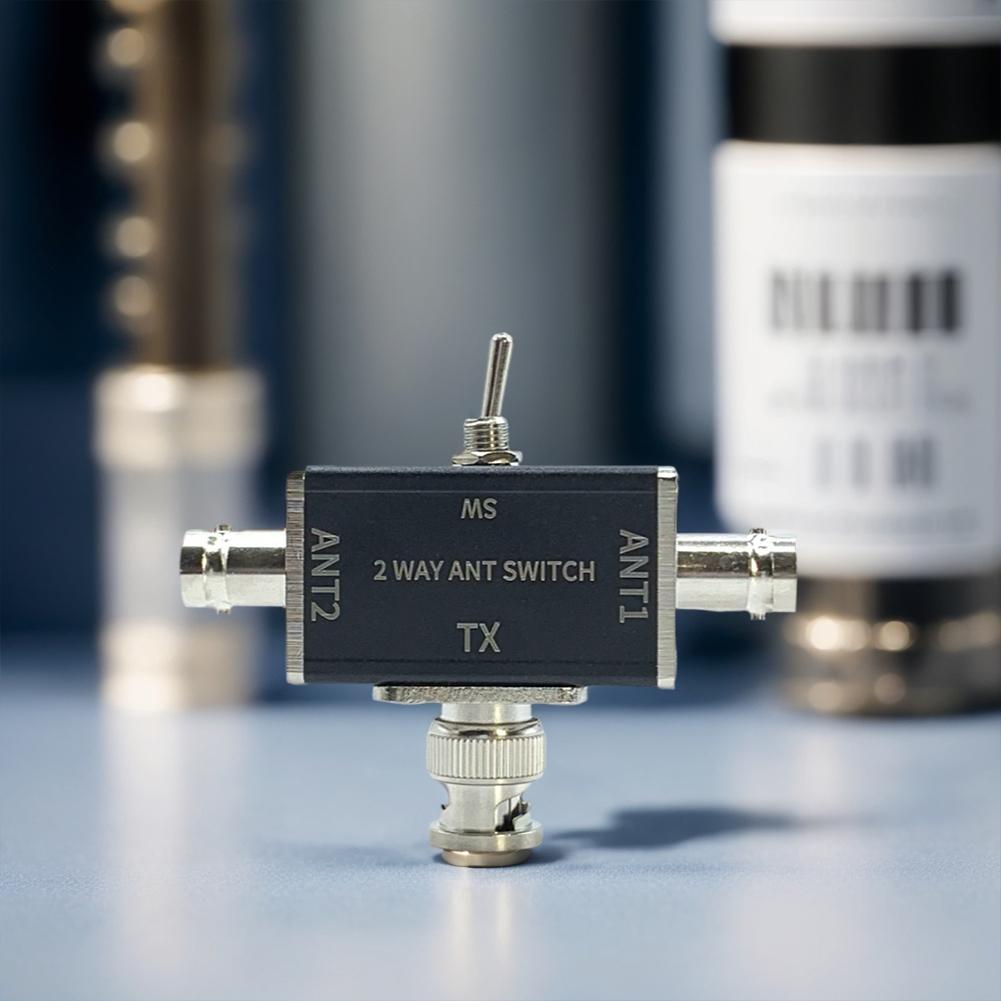2 Way Manual Coaxial Antenna Switches 1 Input & 2 Outputs 100W 0-50MHz Antenna Switches with OFF/Ground Protection