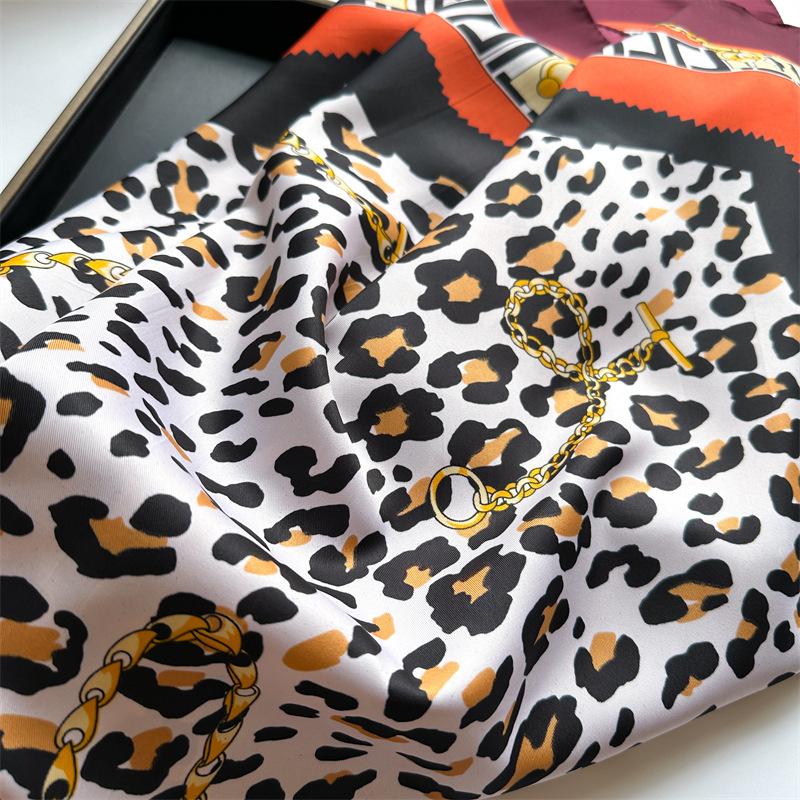 90*90cm Korean Leopard Print Silk Scarf Women Shawls Fashion Bandannas Sunscreen Kerchief Luxury Square Scarves Ribbon Hairband