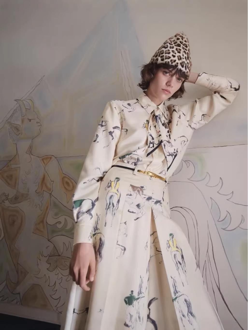 

Роскошная тонкая рубашка из шелка тутового дерева с узором в стиле конного спорта для женщин - Стиль Старые деньги L слоновая кость