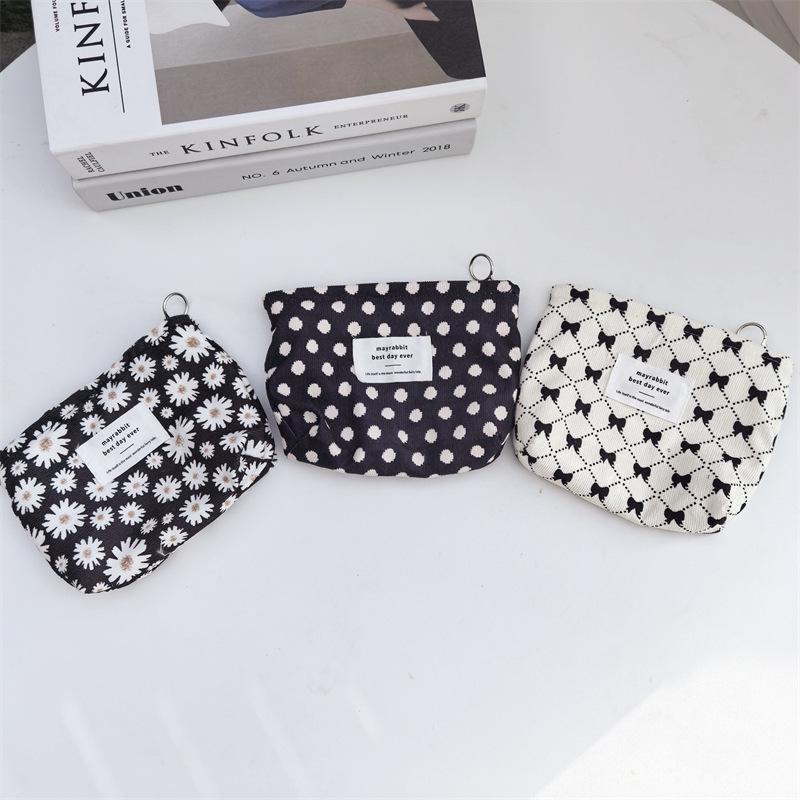 Koreański Sztruksowy Organizer na Kosmetyki ze Sznurkiem - Duża Pojemność