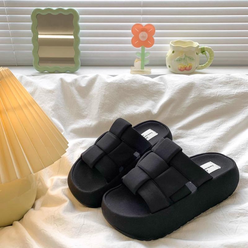 Woven one-word slippers women's summer wear new breathable sandals muffin thick-soled cool slippers