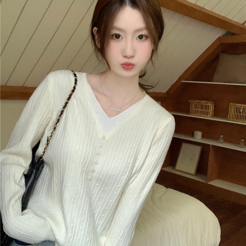 Fake Two Piece Knit Top Women Base Layer Autumn Winter Outer Wear Beige V Neck Sweater