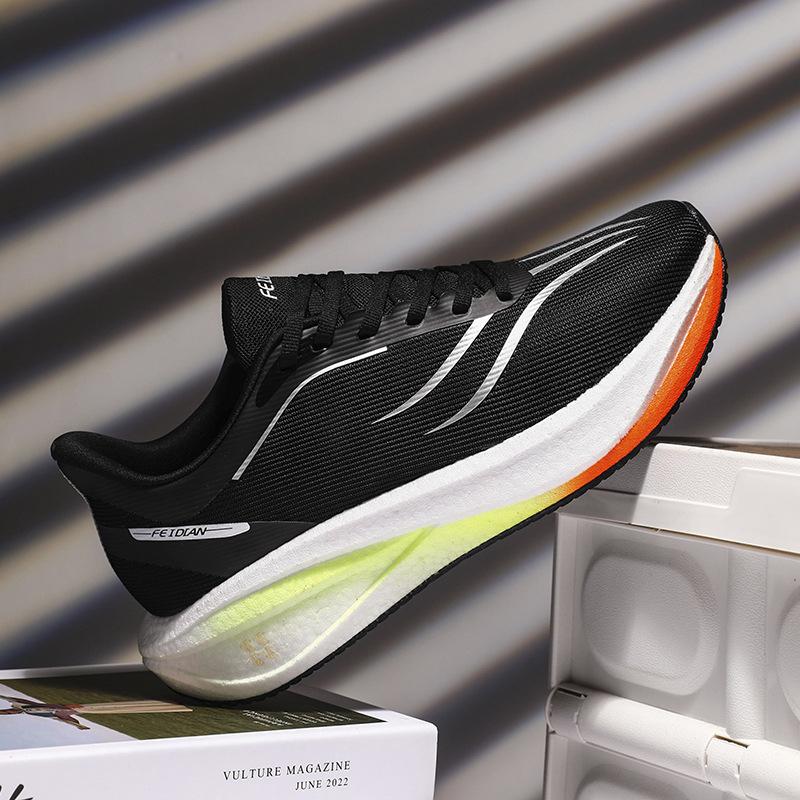 

2025 новые ультралегкие сетчатые дышащие молодежные кроссовки мужские и женские универсальные нескользящие износостойкие гоночные спортивные кроссовки тренд 33