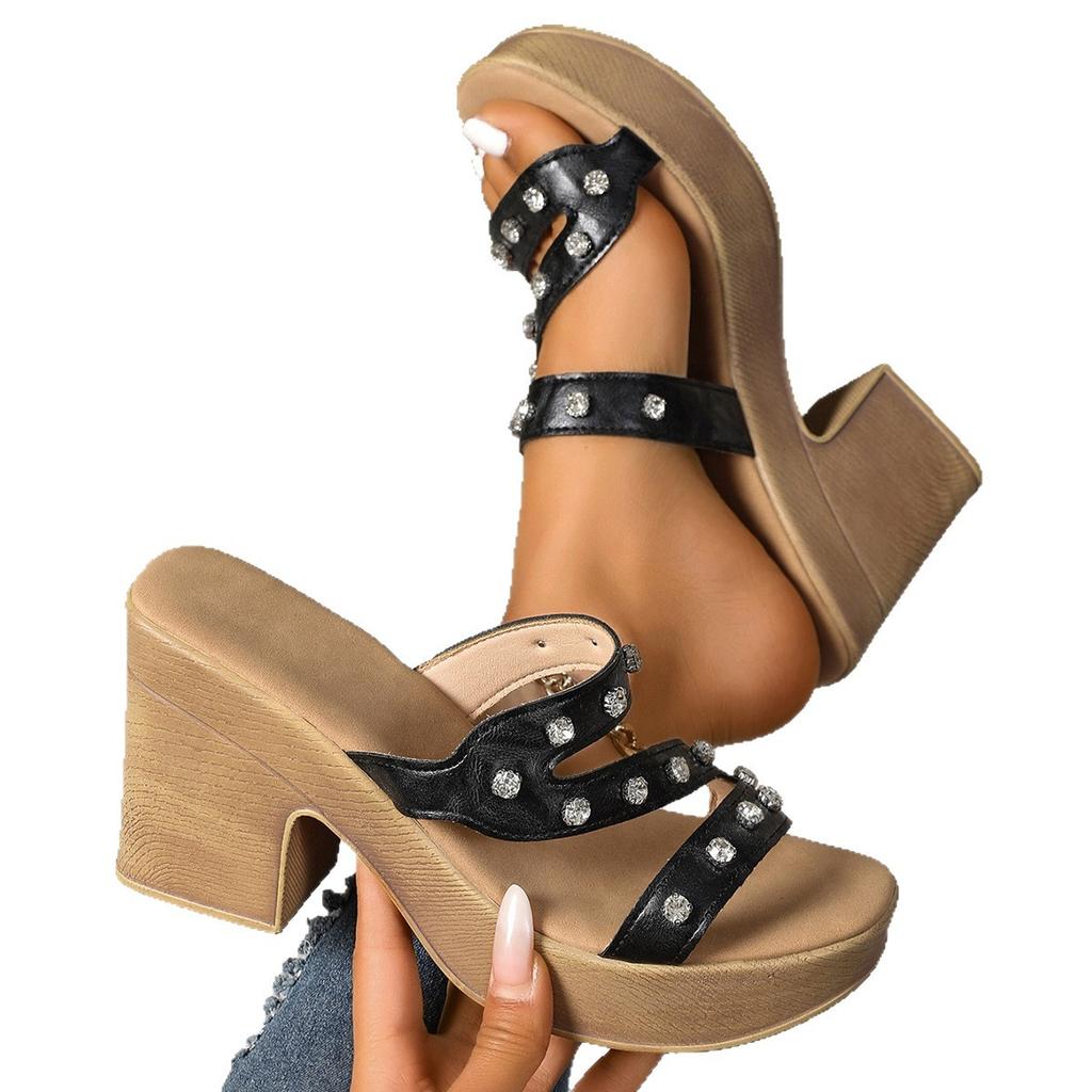 Fashion New Rivet Decorative Platform Slippers for Women 2025 Fashionable Thick High Heel Summer Women's Shoes Outdoor Slippers Slippers