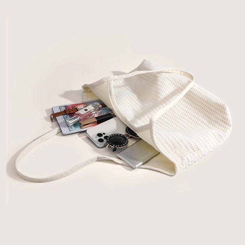 Versatile Single-shoulder Bag A Niche Commuting and Laid-back Tote Bag