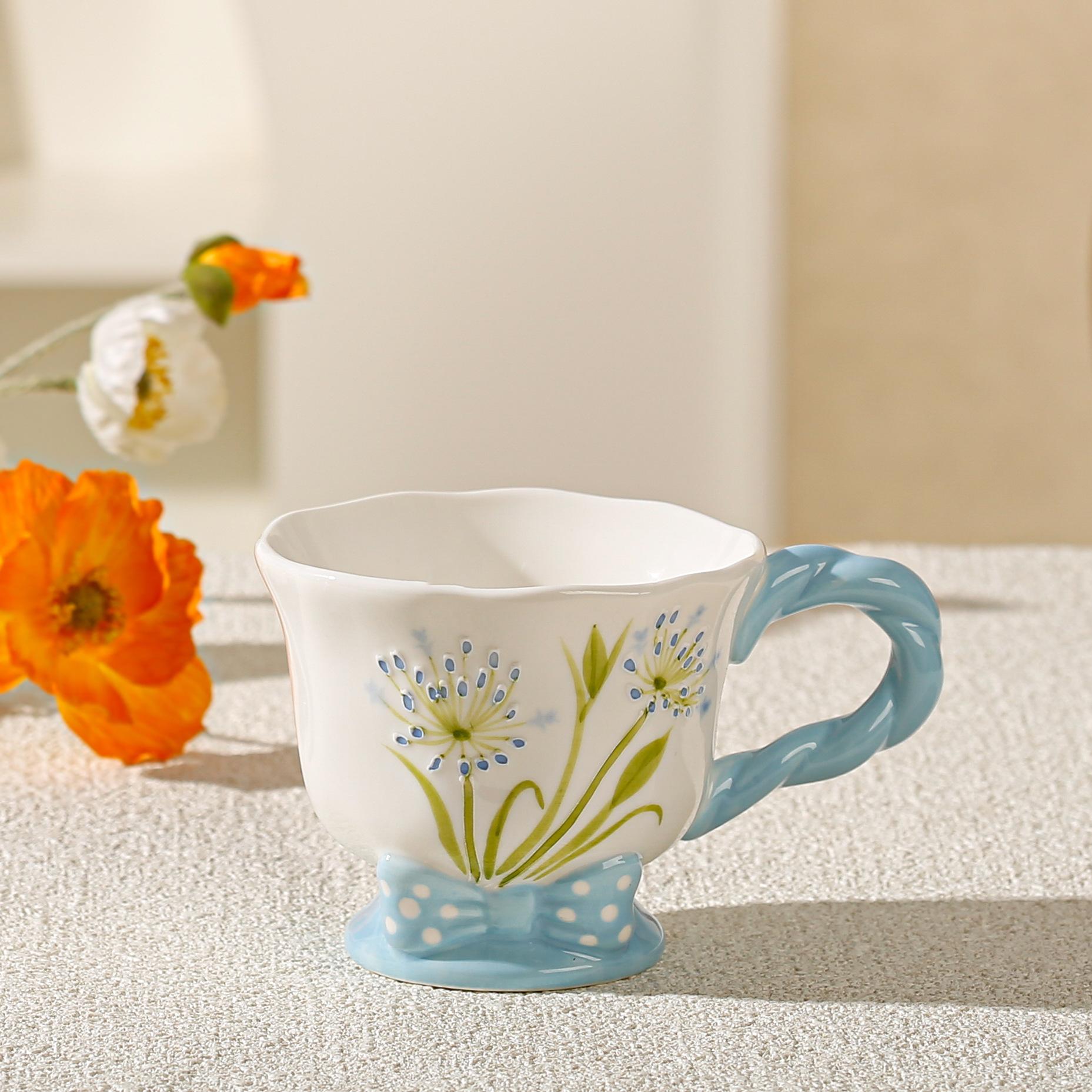 Kleine Blume Pastoralstil Keramiktasse Hochwertig aussehende Kaffeetasse Becher Paar Mädchen Zuhause Wasserbecher Kelchglas 480ＭＬ
