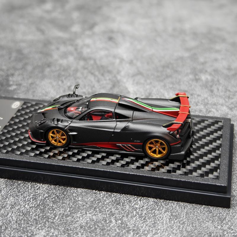 PGN Imola Supercar LCD CLD diecast model 1:64 Static decorative item collection  car model