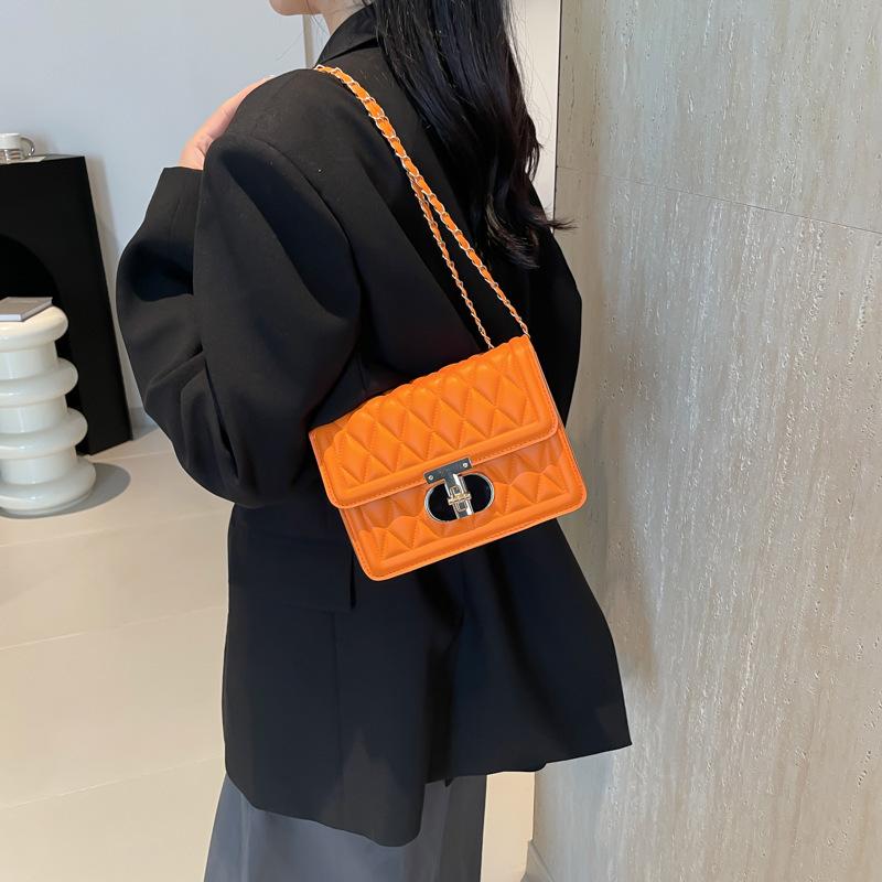 Simple and Fashionable Retro Handbag, Simple Messenger Bag for Women 2025 Summer New Fashion Korean Version Popular Small Square Bag