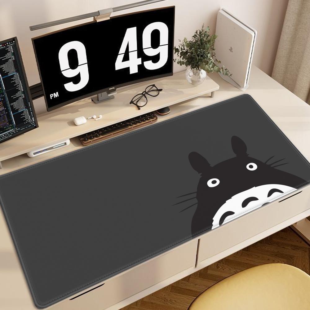 Anime Kawaii Tischmatte Mauspads Büro HD-Druck TTotoros Große Schreibtischmatte Rutschfeste Tastaturmatten PC-Schrank Süßer Teppich Mauspads