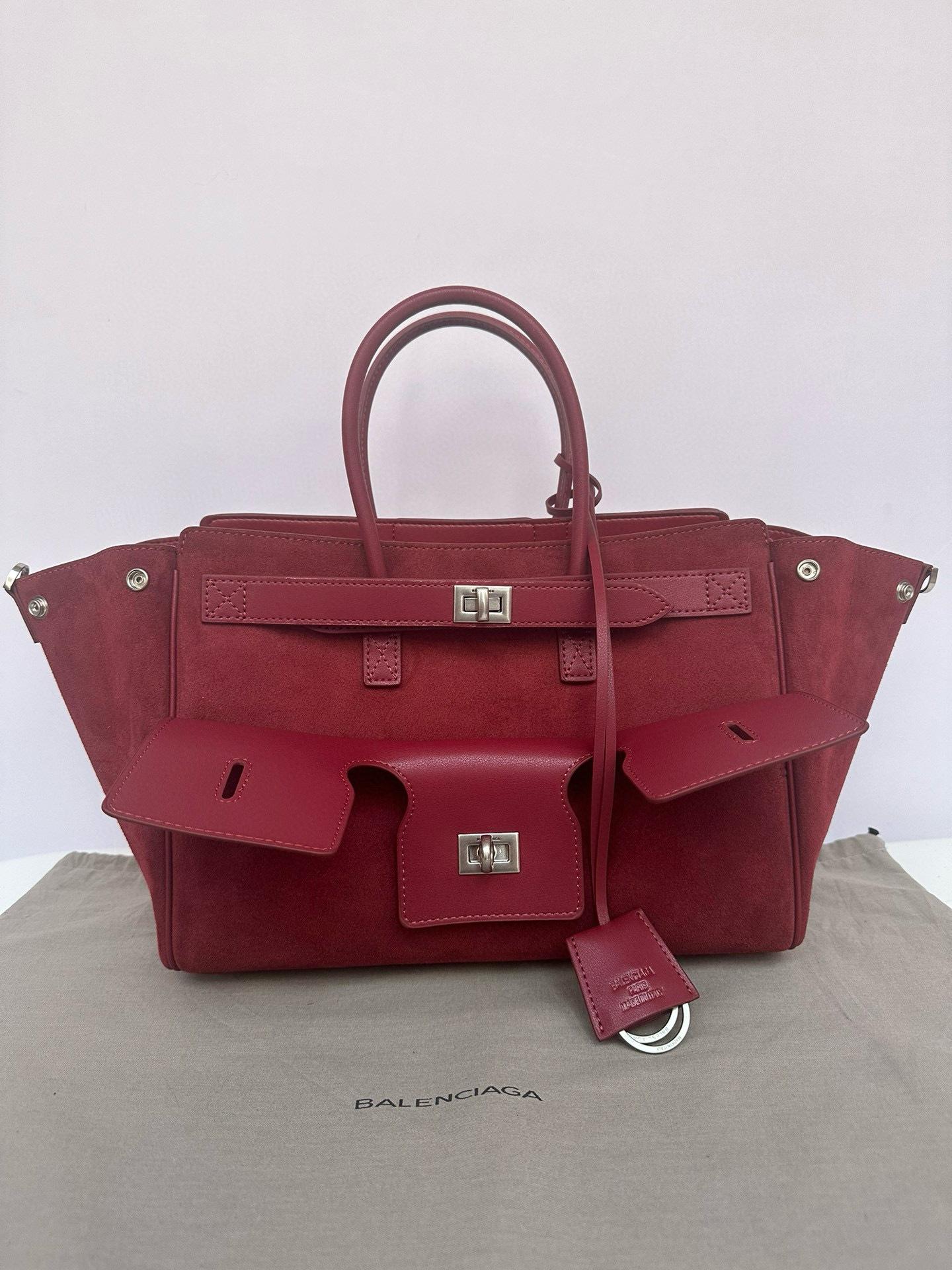 

BelAir Bobo Multi-pocket Cowhide Leather Large Capacity Neutral Car Bag Shoulder Strap Design Single-layer Cowhide Handbag 30x24x13cm Plain White