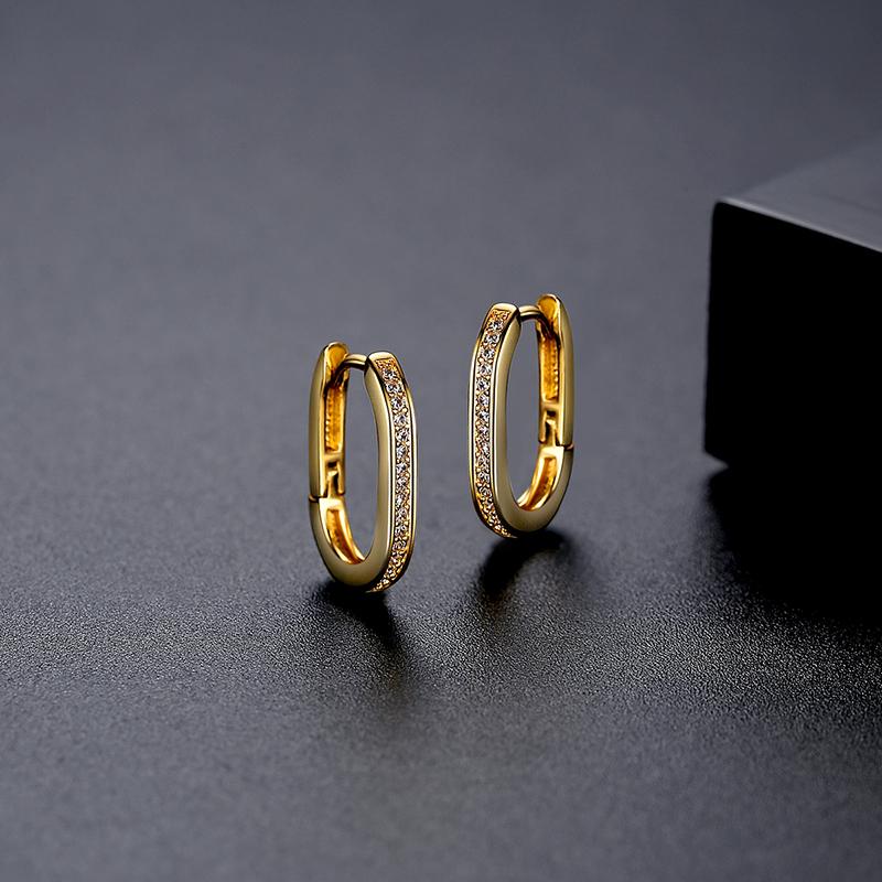 LUOTEEMI Huggie Cubic Zirconia Earing Gold Plated Iced Out 18K Golden Girl Boss Woman Earring Hoop