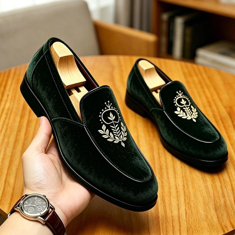 Men's embroidery one-pedal men's shoes breathable and non-smelly feet casual leather shoes summer