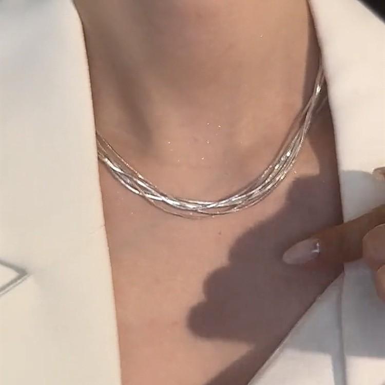 Simple multi-layer copper chain necklace Simple light luxury retro temperament High sense Versatile clavicle plain chain Neck chain