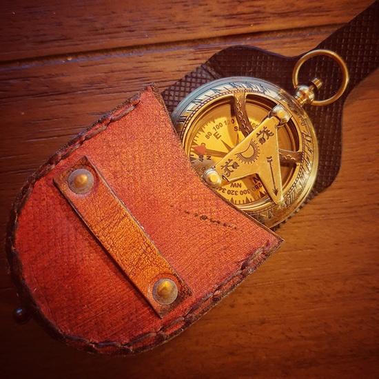 5.08 Cm Polish Brass Compass Sundial Leather Case Marine Travel Gift Wedding, Thanksgiving, Chinese New Year, Christmas, Father, Mother