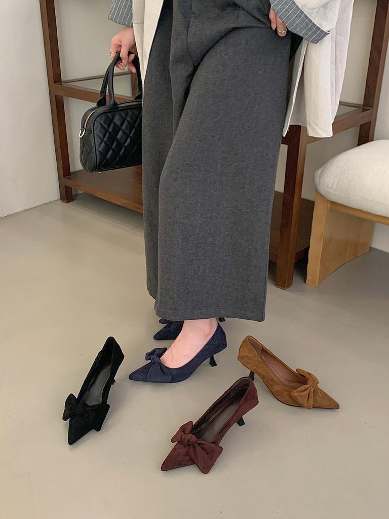 2025 Autumn New Pointed Suede Bow Retro High Heels Women's Fashion Thin Heel Commuter Shoes