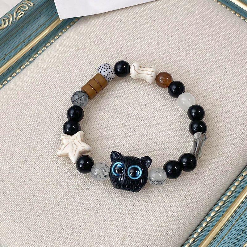 Trendy Cat Bracelet: Sweet & Cool Sandalwood Jewelry for Women