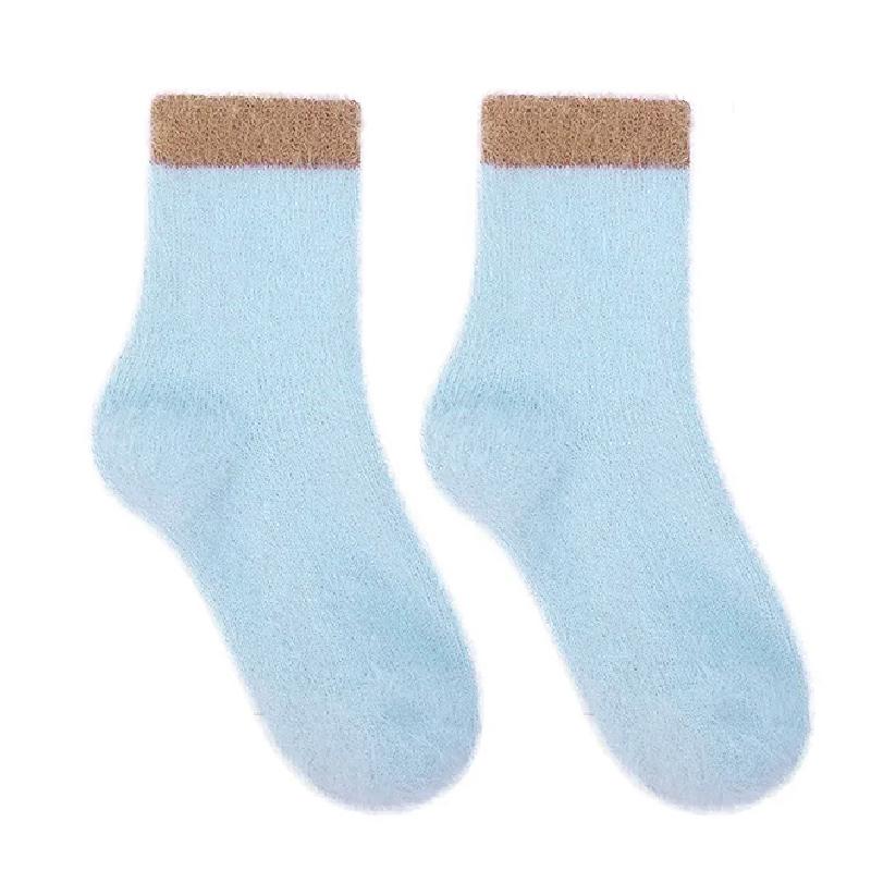 

1/4 пары Универсальный размер Игривые Простые Цветные блоки Универсальные Гольфы до середины икры Удобный Плюшевый материал Теплота Многоцветный 1PC синий