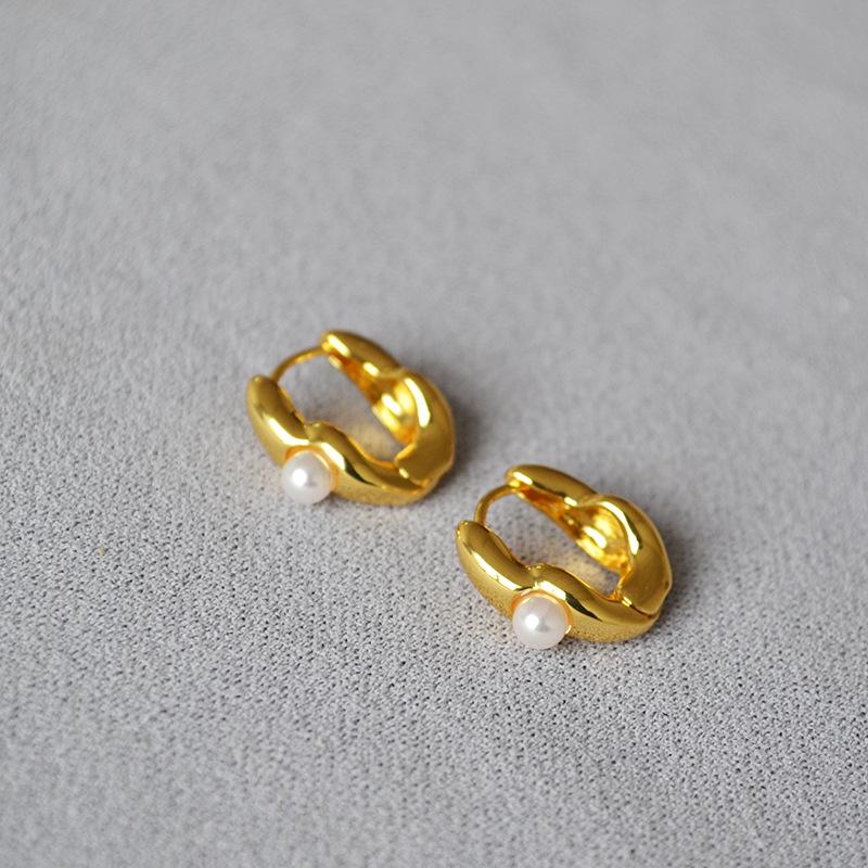 

Korean Gold-Plated Brass U-Shaped Ear Cuffs with Pearls