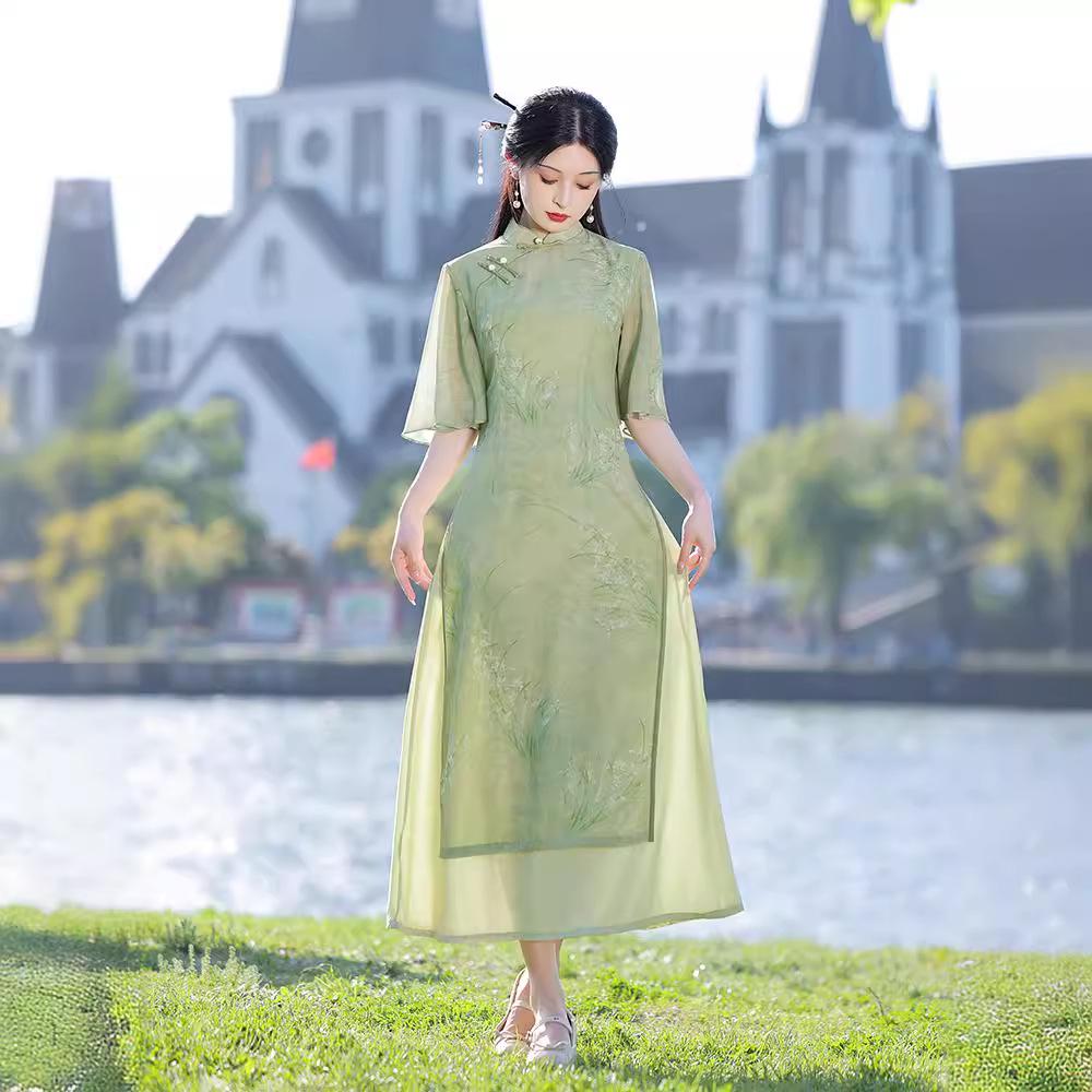 Orchid Green Summer 2025 Cheongsam: Chinese-Style Young Girl's Ao Dai Tea Dress for College Send-Off