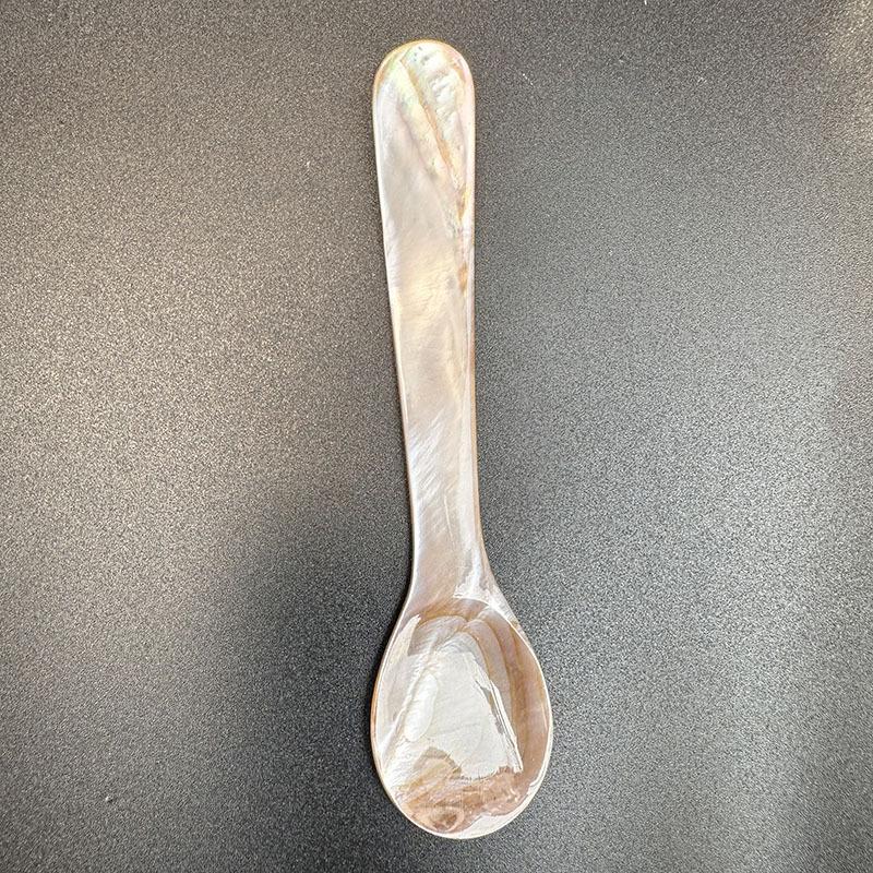 

9-13CM Bulk Wholesale of Natural Shell Spoons, Caviar Spoons, Coffee Spoons and Seasoning Spoons 9CM