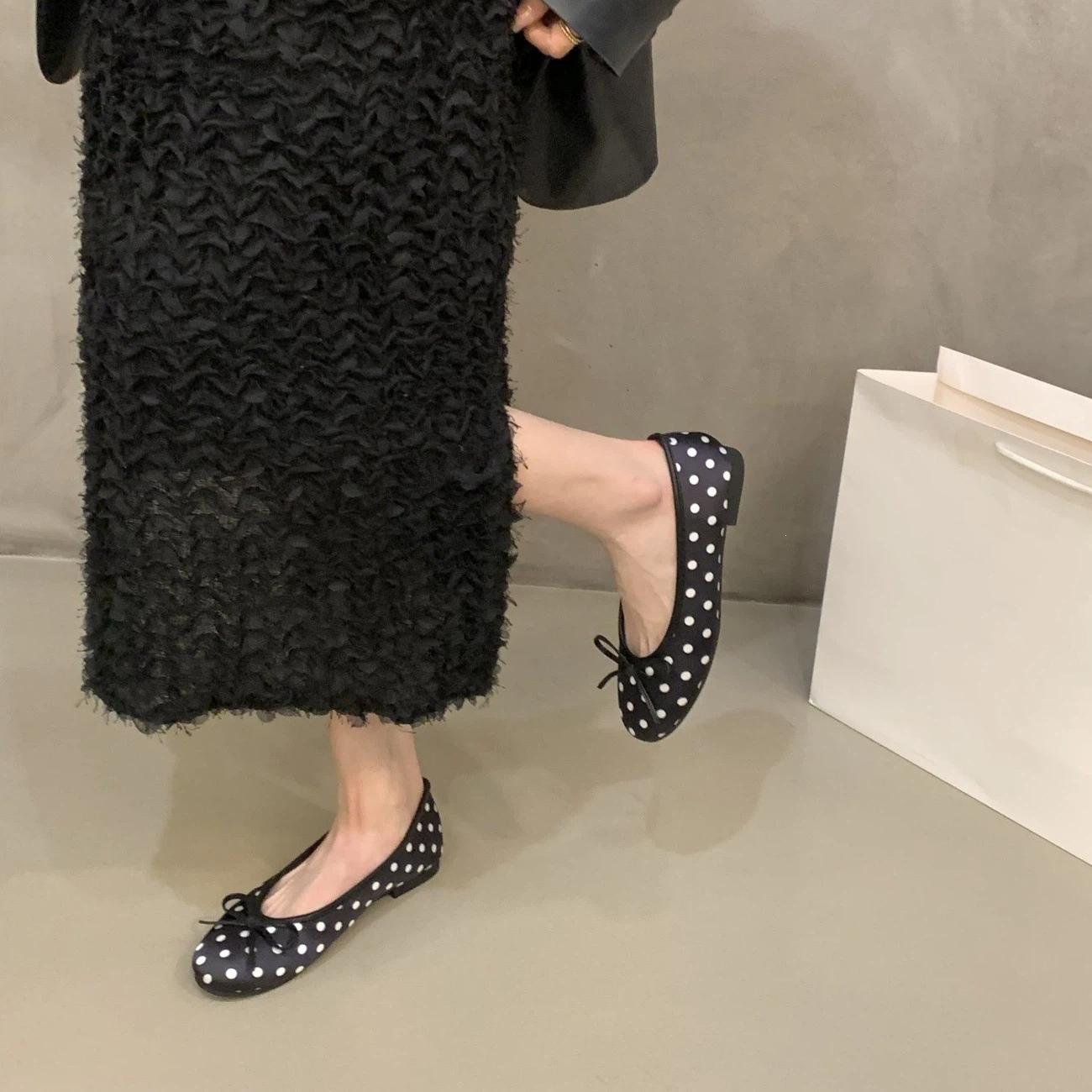 

Flat Bow Gentle Women s Shoes Spring Satin Polka Dot French Ballet Single Shoes 35