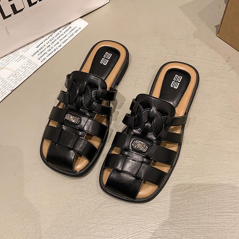 

Retro hollow woven baotou half slippers women s outer wear 2025 summer new high-end soft bottom non-slip pig cage sandals 40 чёрный