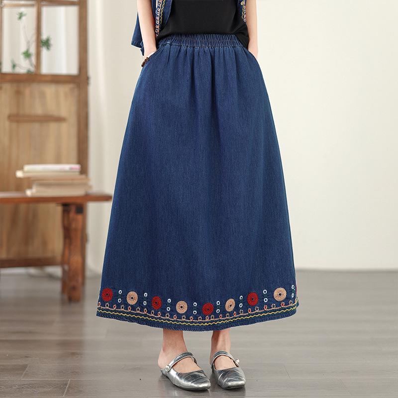 Women s Spring/Summer Embroidered Denim Vest and Skirt Set Medium