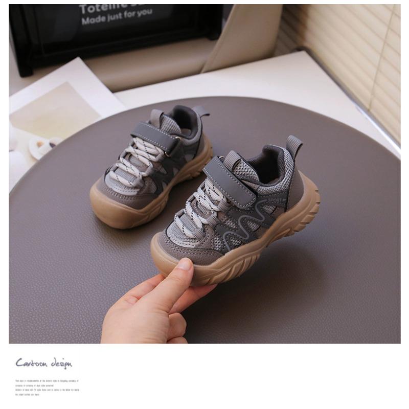 Autumn new students boys soft sole comfortable sports casual shoes Korean version of fashion versatile girls moral training shoes