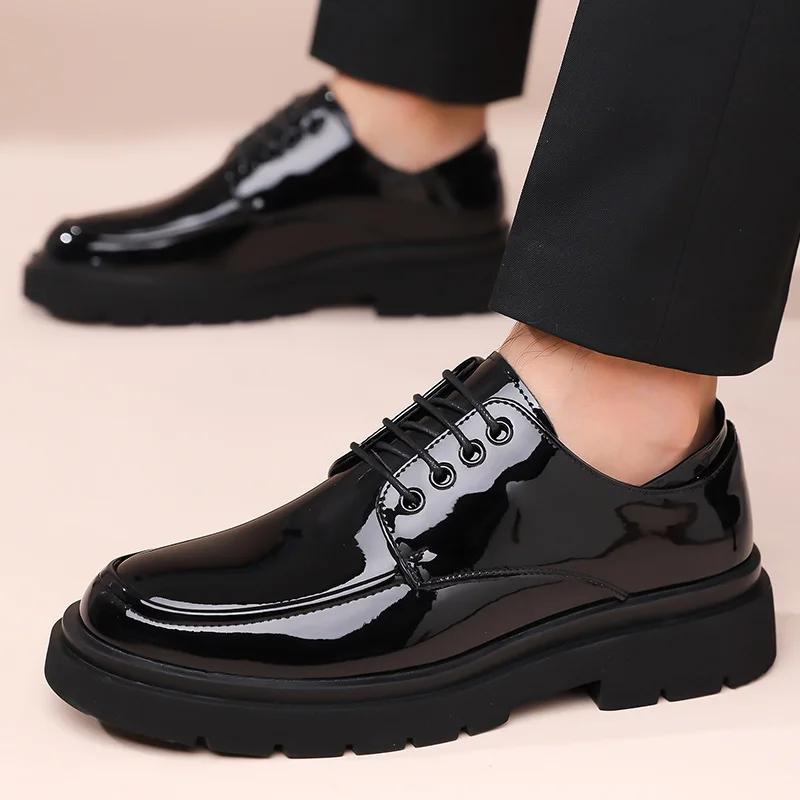 Fashion 2025 Autumn Patent Leather Men's Business Formal Tie-Up Shoes Safety Professional Bata Breathable Men's Shoes Botas Para Hombre