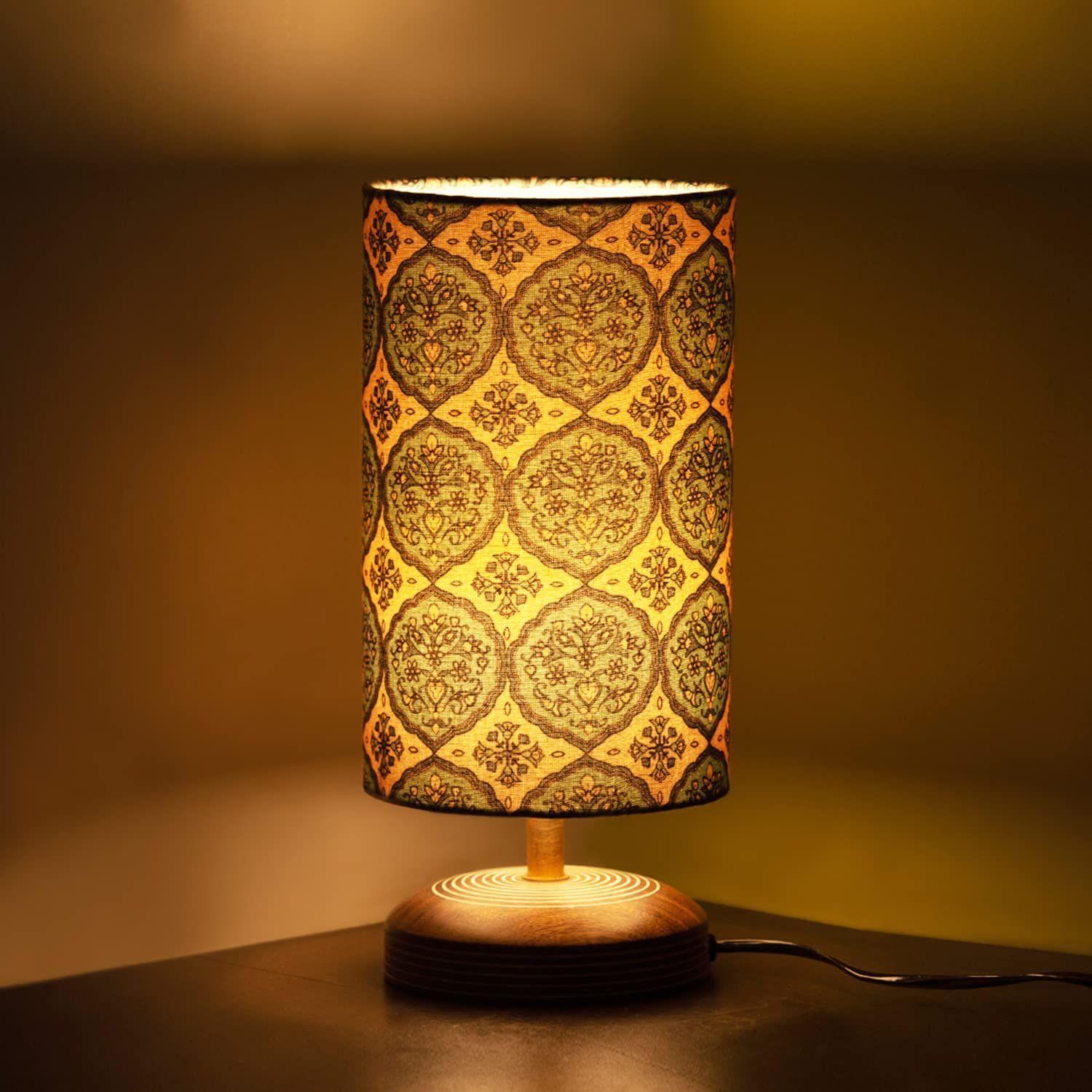 

Wooden Bedside LED Table Lamp Side Table Lamp for Bedroom&Living Room