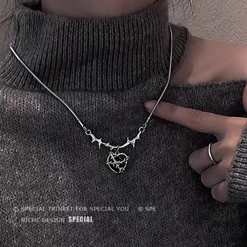 Dark Thorns Love Titanium Steel Necklace Women's Summer Ins Hip Hop Cold Wind Accessories New Clavicle Chain