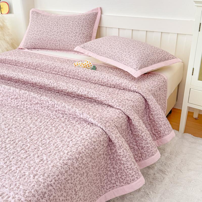 1Pc Purple Flower Quilted Bedspreads For Bed Thick Patchwork Blanket Single/Queen/King Floral Style Quilted Duvet Soft Bedspread