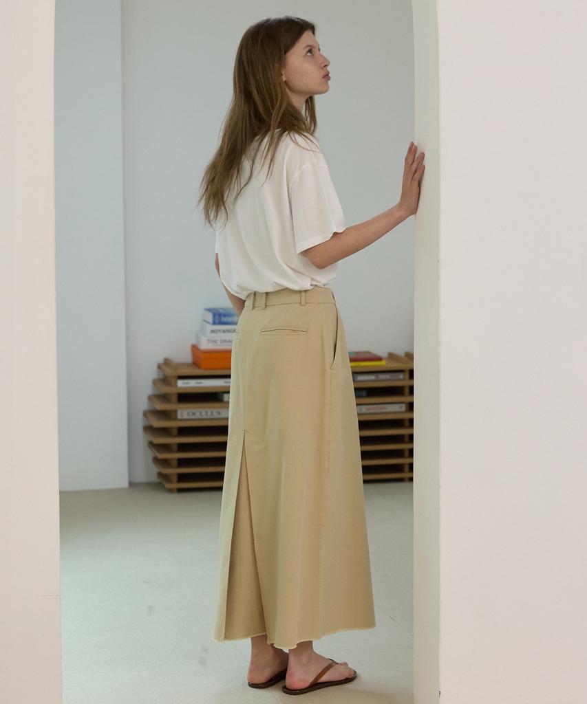 Opeundoeoseutyudio H-Line Long Skirt Beige