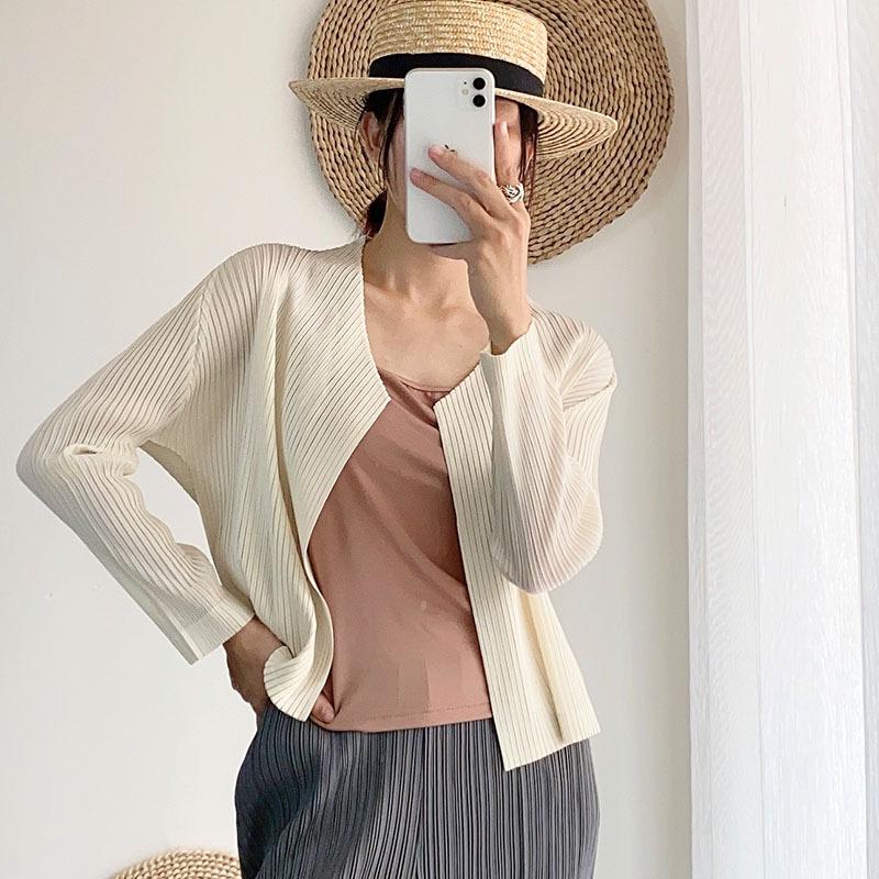 

Miyake Pleated Women s High-End Autumn Cardigan One size хаки