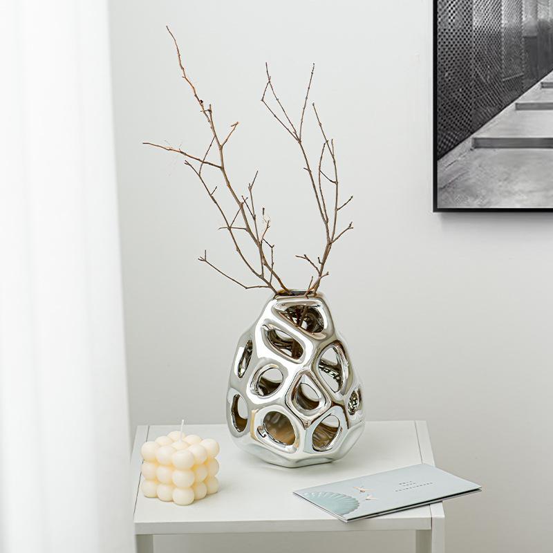 Electroplating Gold Hollow Ceramic Vase Delicate Flower Arrangement Container Living Room Countertop Vase Crafts Home Decoration