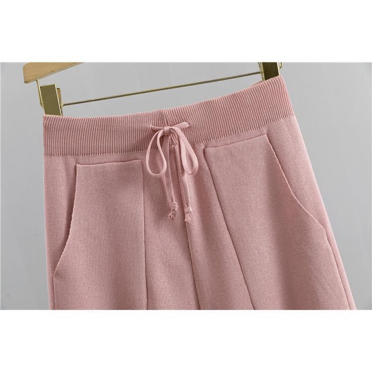 Vår og høst strikket dress for kvinner Kjærlighetsperler Temperament Mote Fresh College Style Strikkede toppbukser Todelt sett