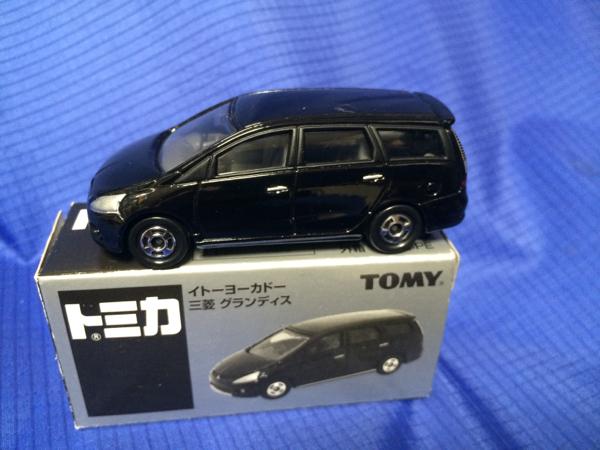 Tomica Special Edition Mitsubishi Grandis Black Ito-Yokado