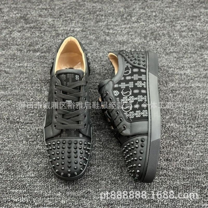 Klinknagel schoenen rode zool neus stud voetbalschoenen casual koppel trend mode veelzijdig veterschoenen board schoenen