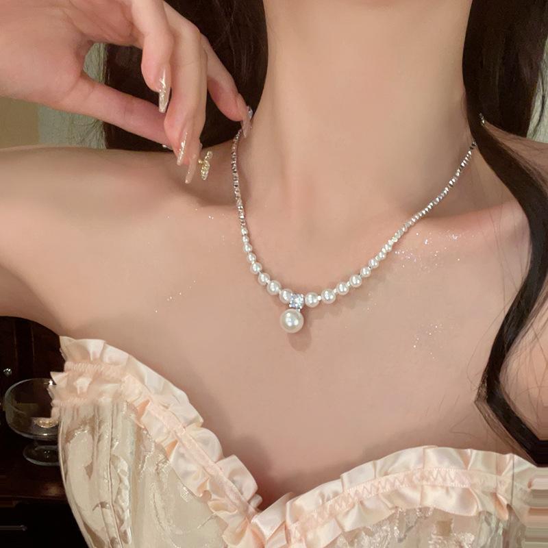 French Crushed Silver Pearl Necklace, Minimal Short Clavicle Pendant Chain 2024 New
