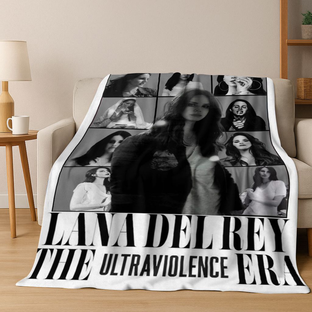

2026 Lana Del Rey Lizzy Grant Певица Искусство Фланелевое Одеяло, Уютное Мягкое Плед для Дома Спальни Кровати Дивана Пикника Офиса Покрытие 75x90cm