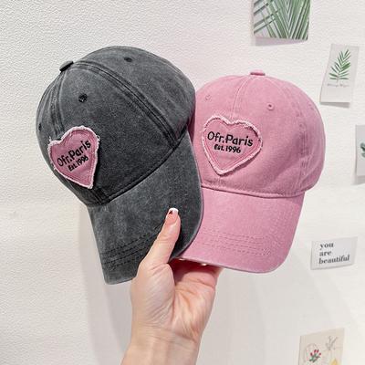 Embroidered Love Baseball Caps Neutral Truck Caps Breathable Adjustable Golf Sun Hats Ladies Summer Fashion Curved Edge Sun Hats Y2K Couple Sun Hats