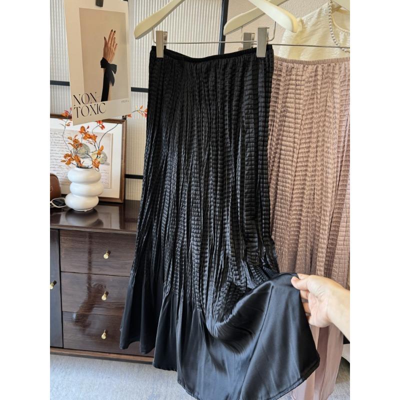 

French glossy satin pleated fishtail skirt elegant temperament high waist pleated A-shaped skirt high-end long skirt one size чорний