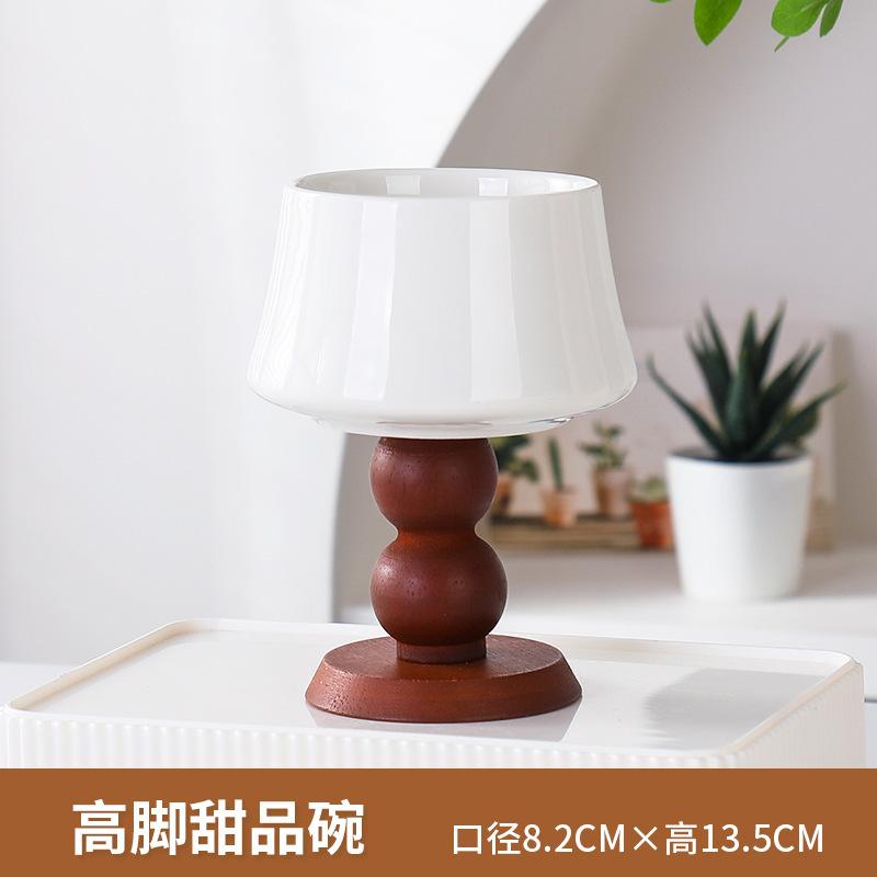 

Retro Scented Candle Holder French Goblet Ceramic Light Luxury High-End Ornament Retro Cake Decoration Souvenir (Camellia)