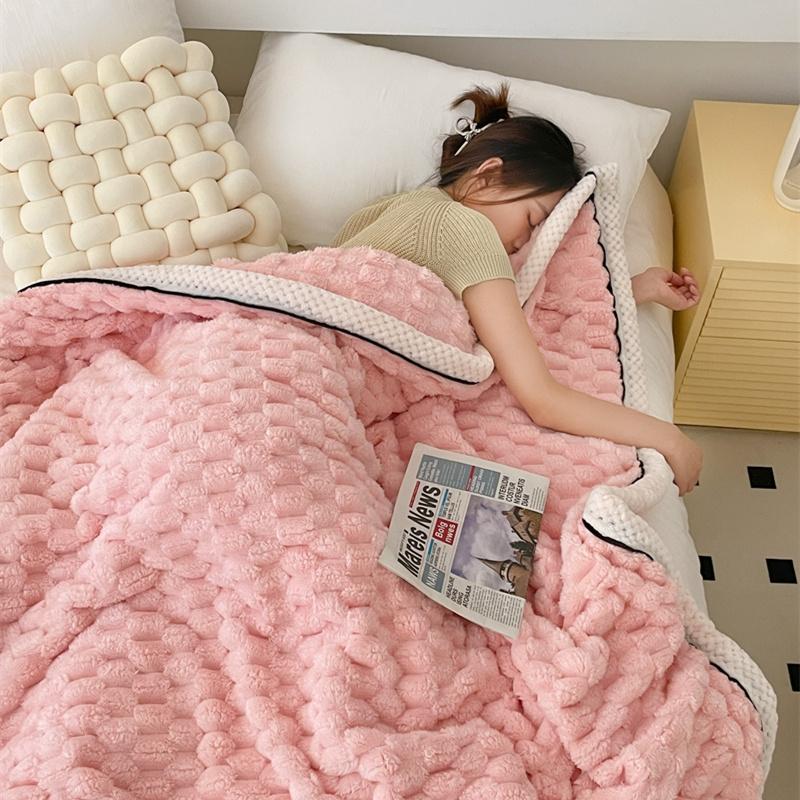 Carved Velvet Warm Autumn Winter Blanket for Bed Home Soft Fluffy Sofa Blanket Cozy Warmth Coral Flannel Sofa Cover Blanket Nap