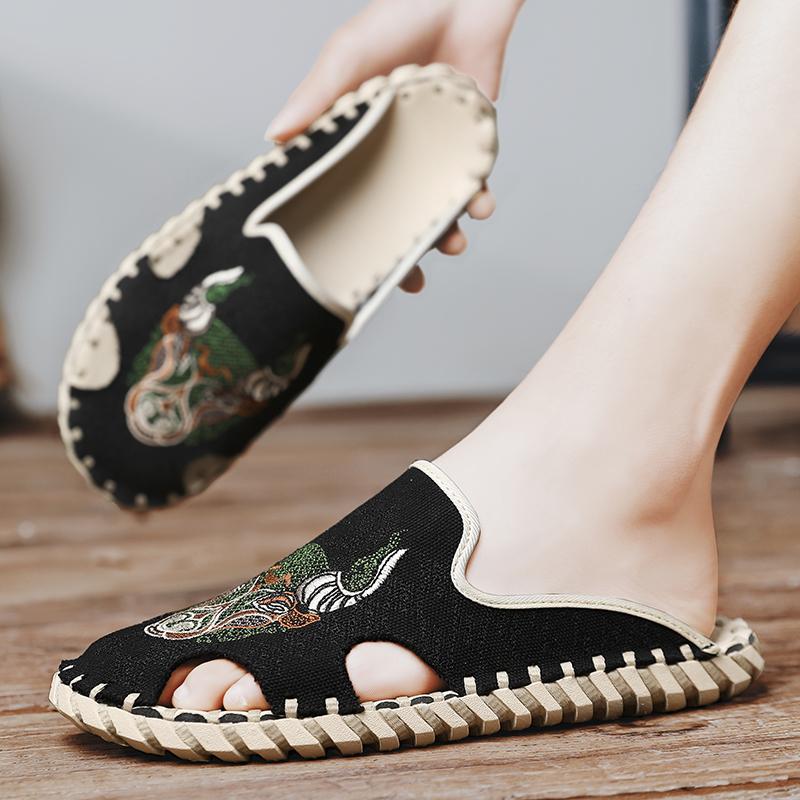 Fashion Men Canvas Embroidered Close Toe Slippers Handmade Mens Embroidery Summer Flat Shoes Comfortable Denim Shoes for Man