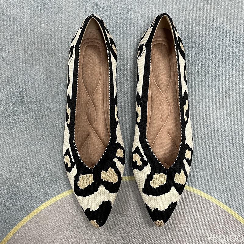Fashion Sharp pointed shallow mouth flat sole new solid color knitted casual fashion simple versatile women's flat sole shoes