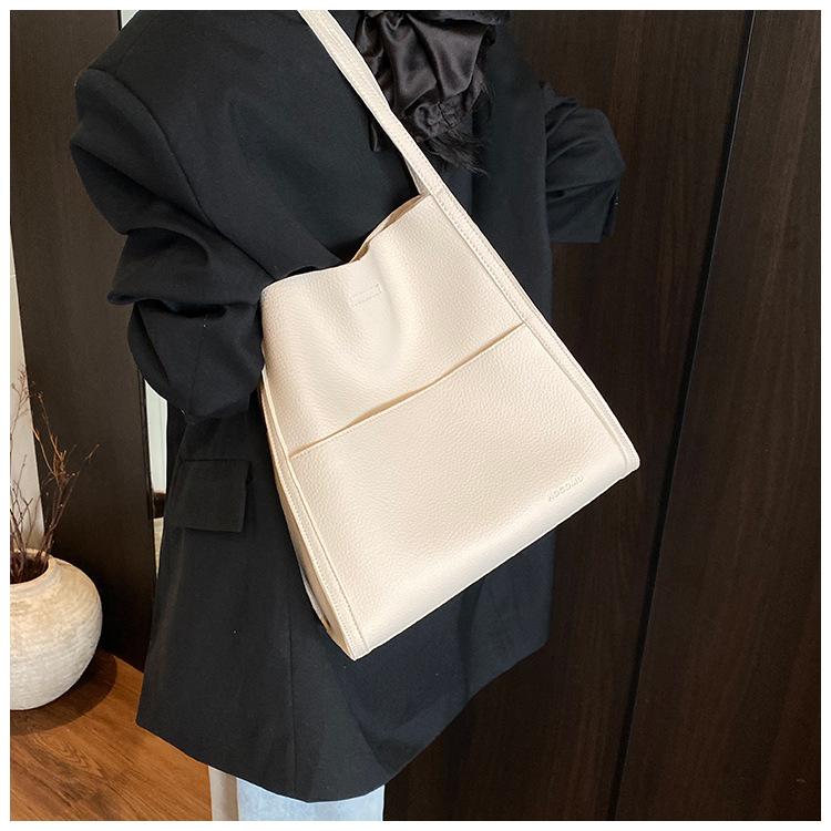 

Женская сумка новая 2025 универсальная сумка-мессенджер женская мода женская сумка через плечо женская вместительная сумка для покупок универсальная