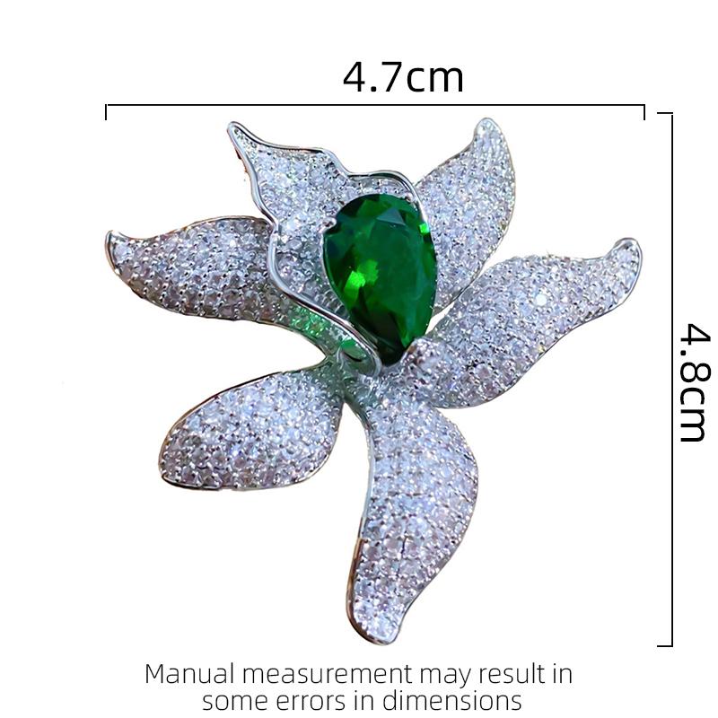 Winter New Korean Style Fashion Elegant Women's Luxury Brooch Pin Small Design Chrysanthemum Flower Brooch Pin