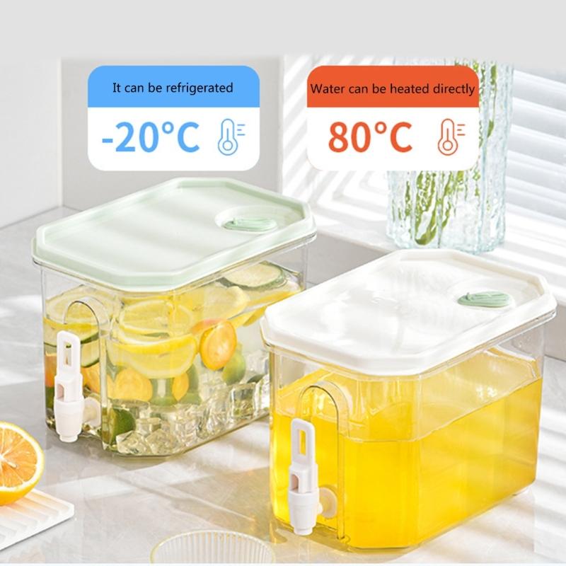 Portable Refrigerator Plastic Drink Dispenser With Tap Leak Proof Iced Beverage Container for Cocktails Juice Storage
