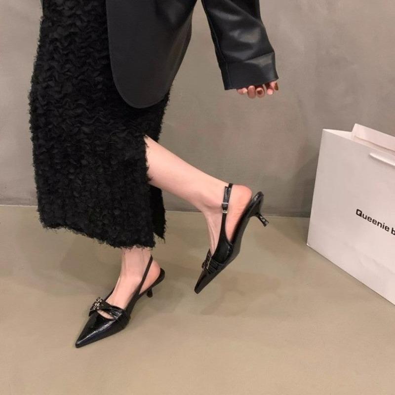 

Летние женские сексуальные туфли для вечеринок в стиле панк-готика, сандалии с острым носком и высоким каблуком, женская кожаная обувь из полиуретана, сандалии с ремешком и пряжкой 39 чёрный